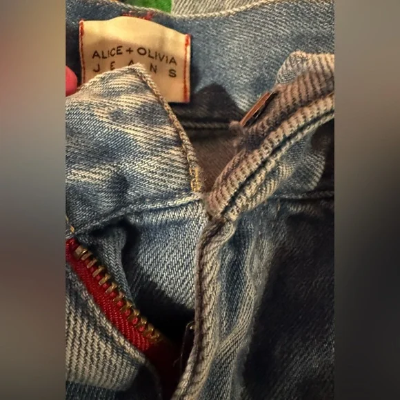 Alice + Olivia baggy denim cargo pants size 32 $395 retail - Picture 5 of 16